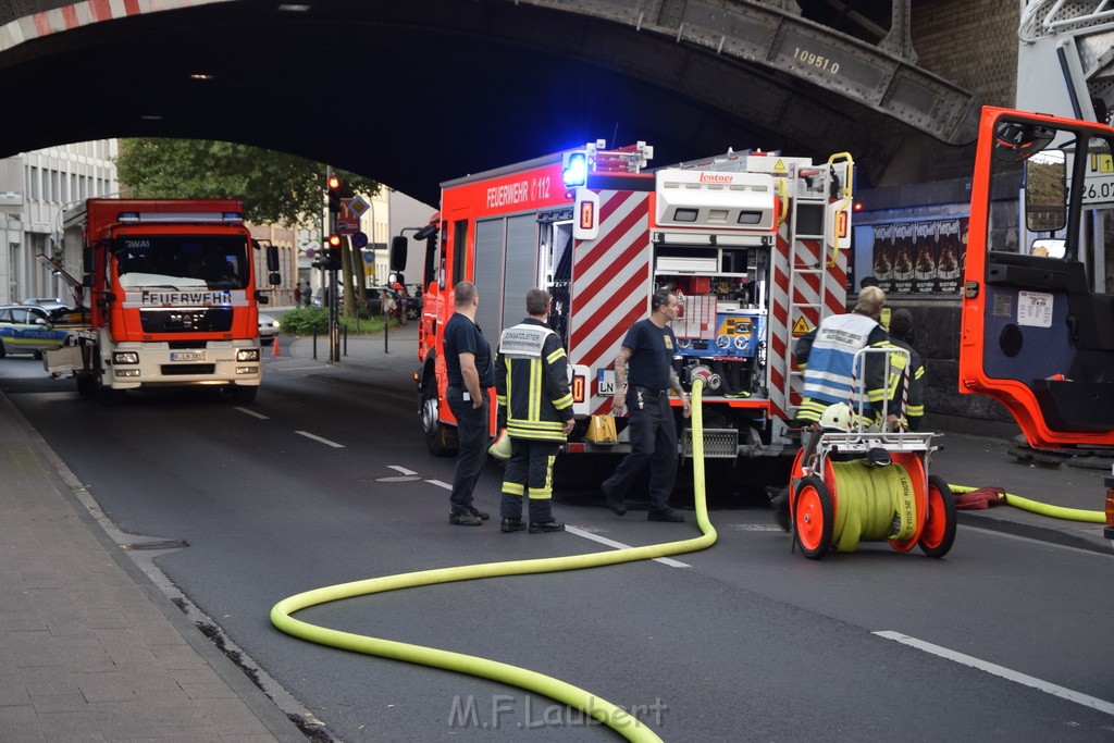 Feuer 1 Koeln Humboldt Gremberg Rolshoerstr P15.JPG - Miklos Laubert